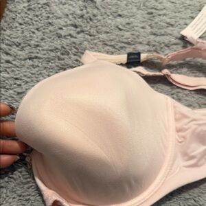 Victoria's Secret Light Pink Bra